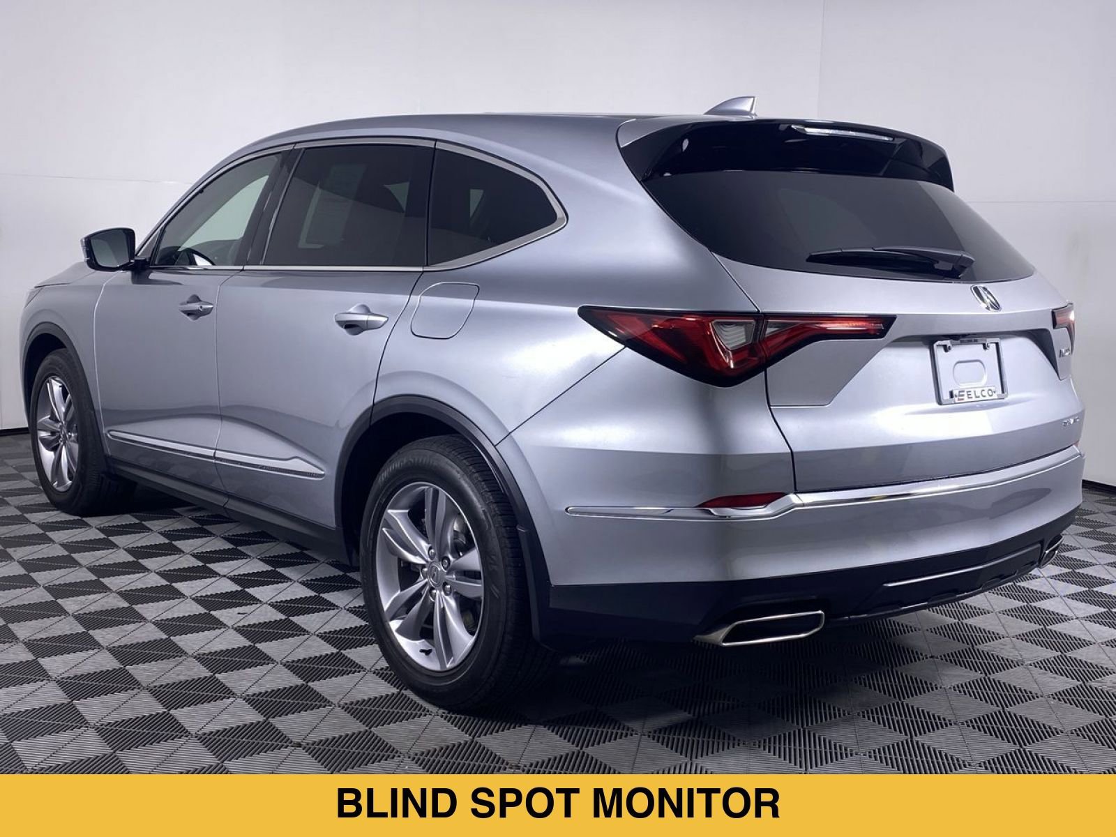 Used 2024 Acura MDX SH-AWD image 18