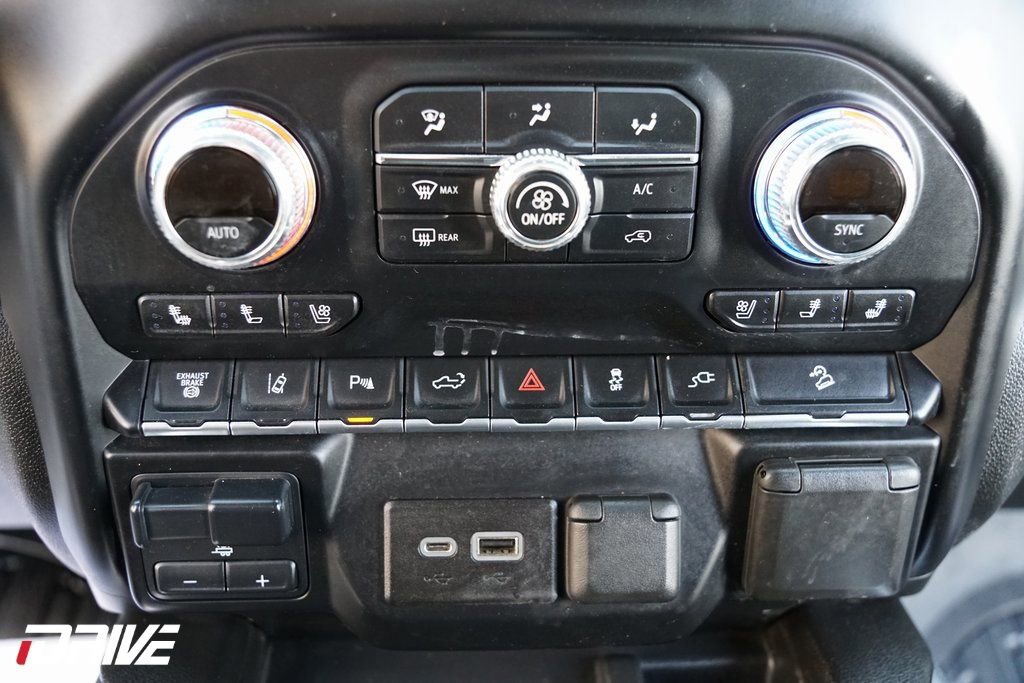 Used 2022 GMC Sierra 3500 Denali image 29