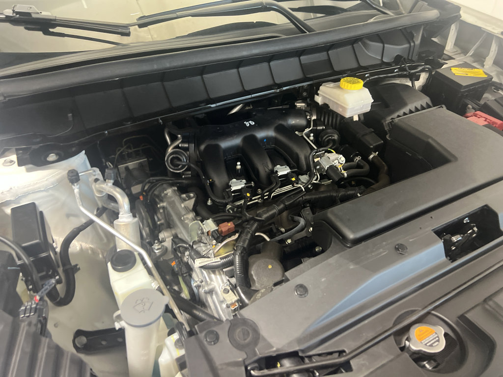 Used 2024 Nissan Pathfinder S image 37