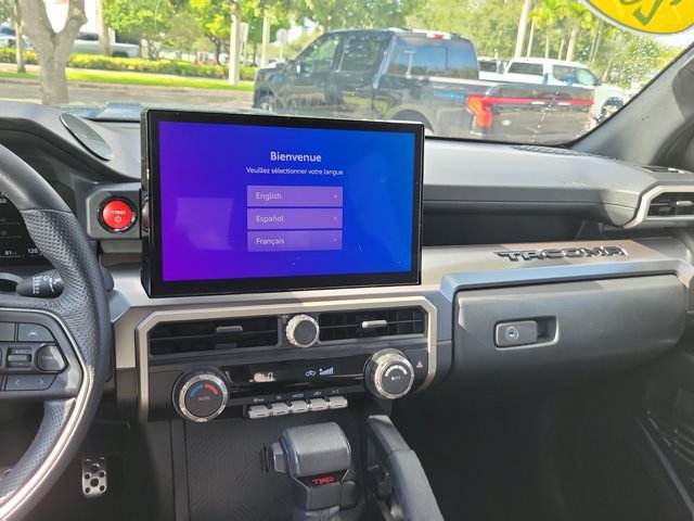 Used 2025 Toyota Tacoma Limited AWD/4WD image 17