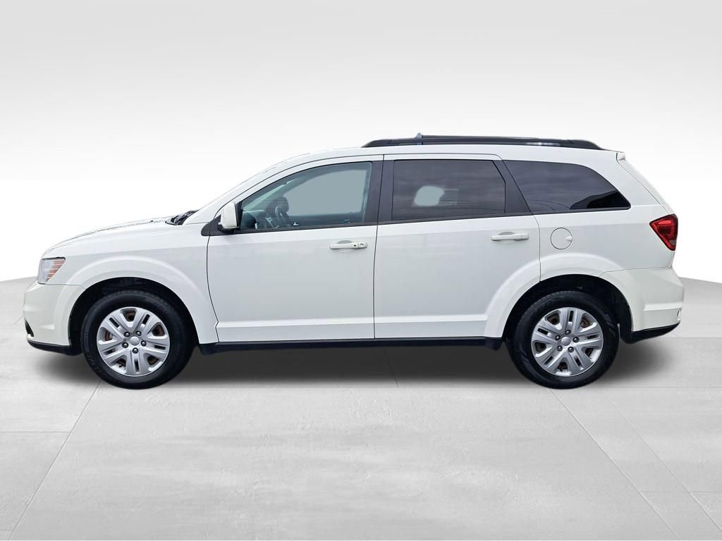 Used 2019 Dodge Journey SE image 2