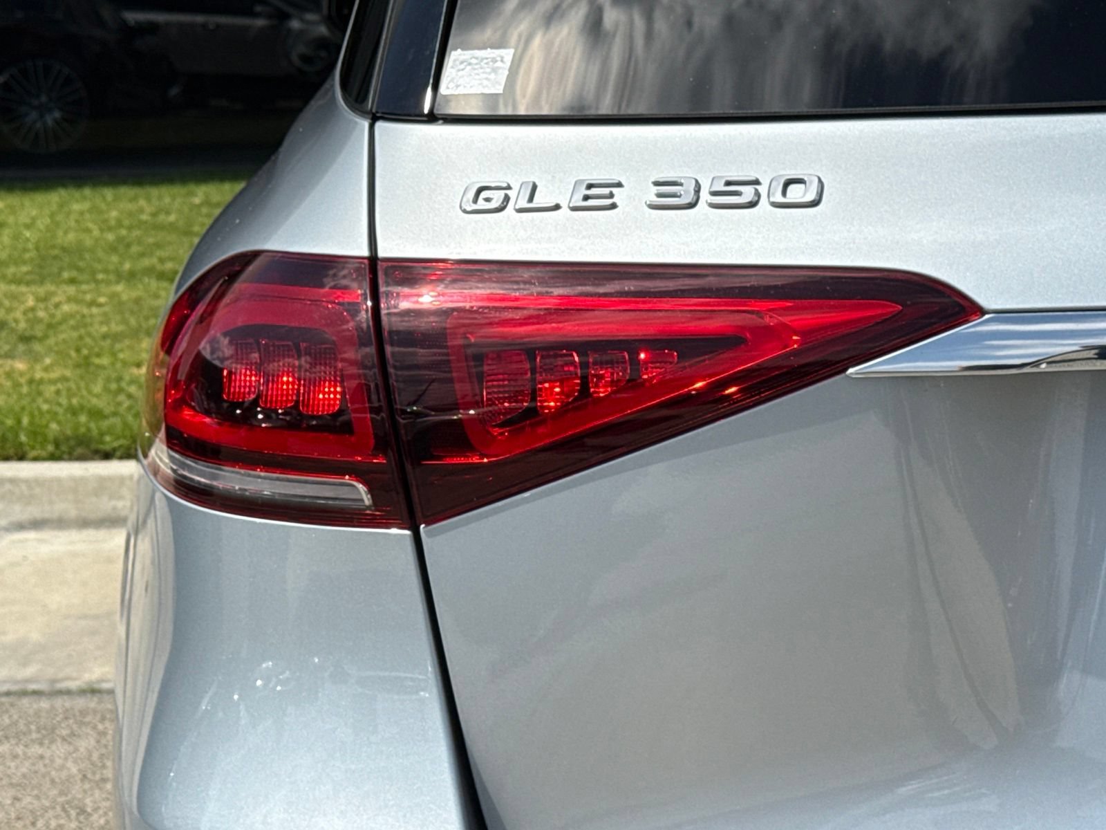 Used 2023 Mercedes-Benz GLE 350 4MATIC image 11