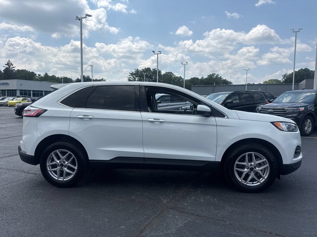 Used 2023 Ford Edge SEL w/ Convenience Package AWD/4WD image 6
