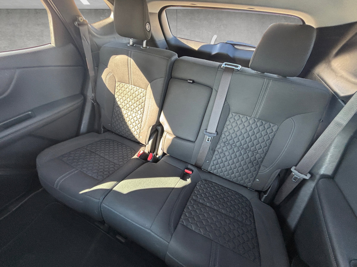 Used 2021 Chevrolet Blazer LT w/ Midnight/Sport Edition image 23