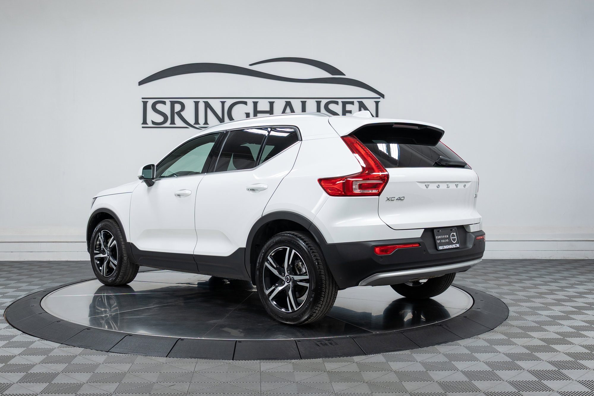 Certified 2025 Volvo XC40 B5 Core image 7