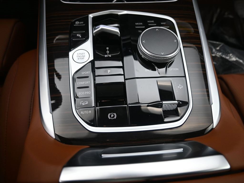 New 2026 BMW X7 xDrive40i w/ M Sport Package image 14