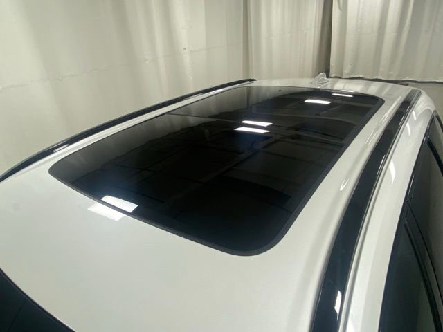 Certified 2025 Volvo XC60 B5 Core image 6