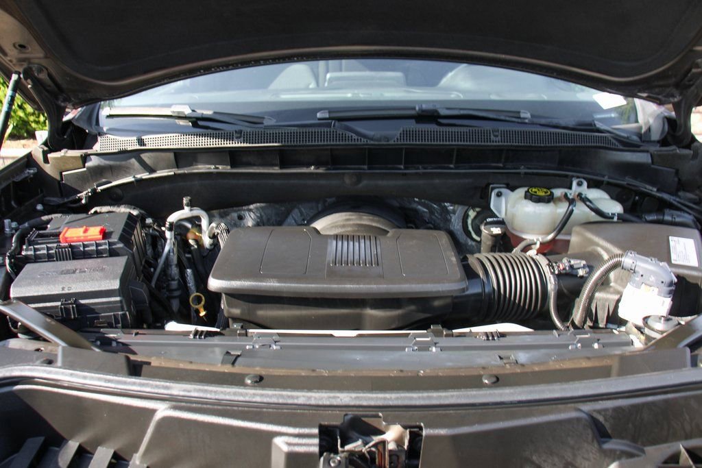 Used 2021 Chevrolet Suburban LS w/ Driver Alert Package image 12