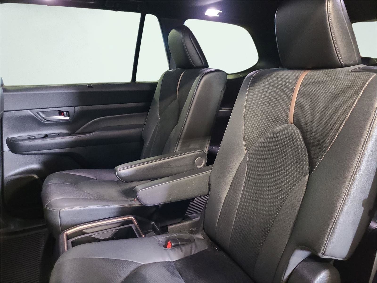 Used 2024 Toyota Grand Highlander MAX Platinum image 13