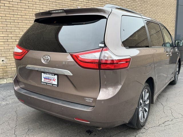 Used 2019 Toyota Sienna Limited Premium image 28