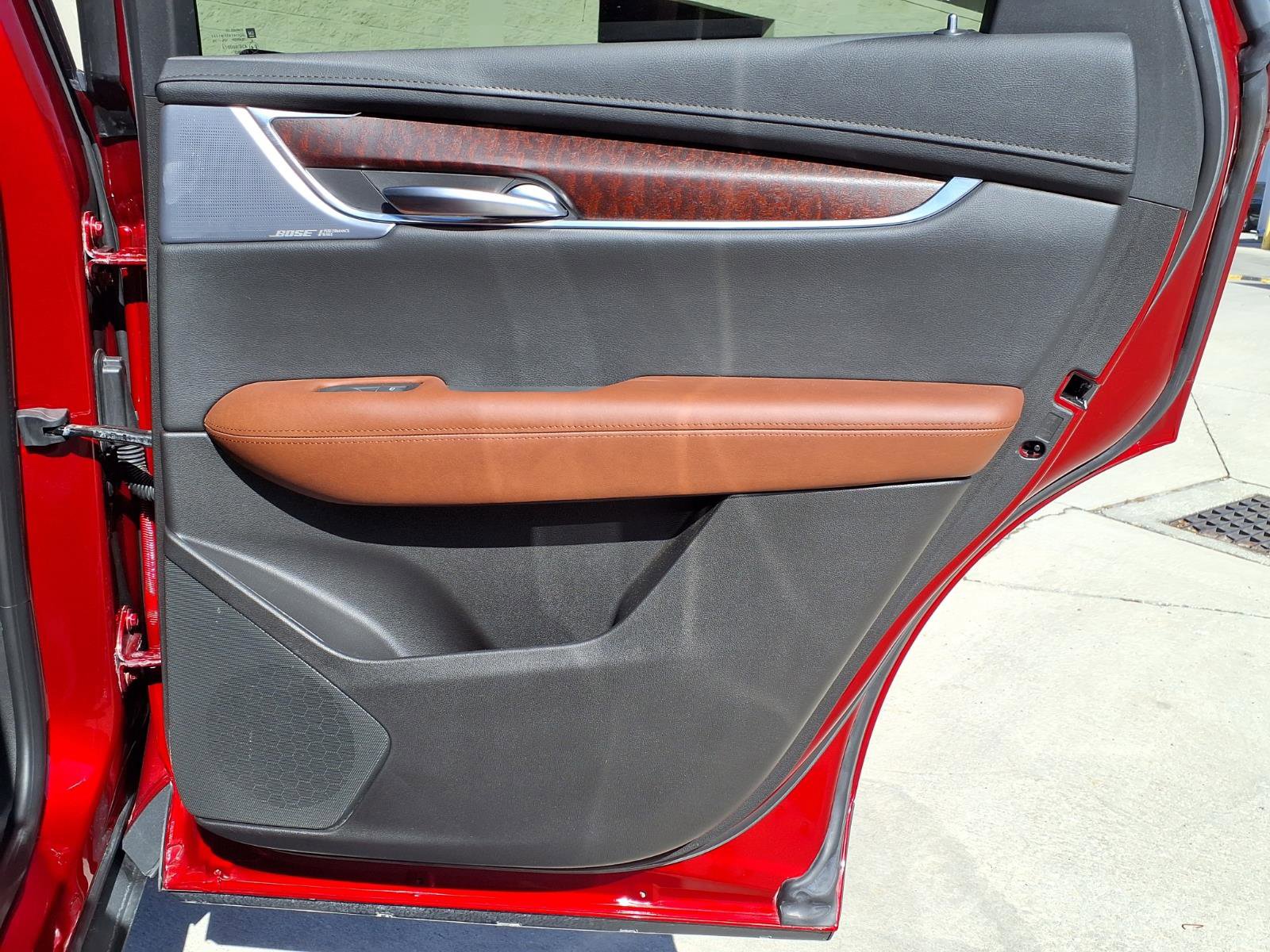 Certified 2024 Cadillac XT5 Premium Luxury w/ Technology Package image 12