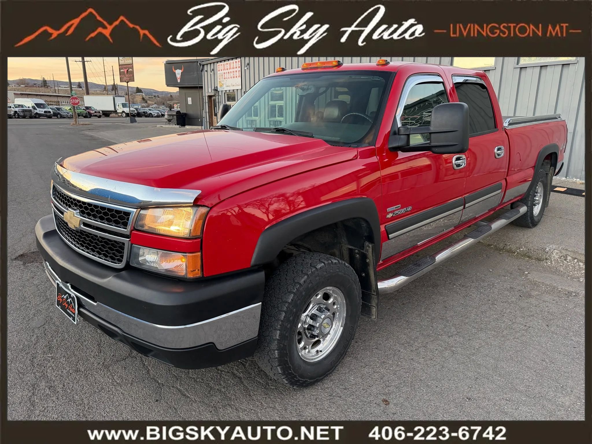 Used 2007 Chevrolet Silverado 2500 LT w/ Heavy-Duty Power Package image 3