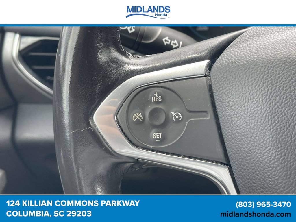 Used 2020 Chevrolet Traverse LT FWD image 22