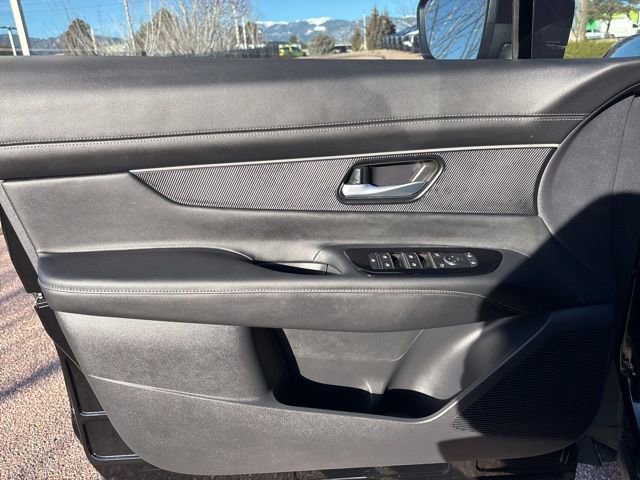Certified 2025 Nissan Murano SV AWD/4WD image 32