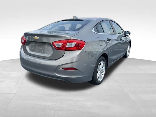 Used 2017 Chevrolet Cruze LT w/ Convenience Package FWD image 7