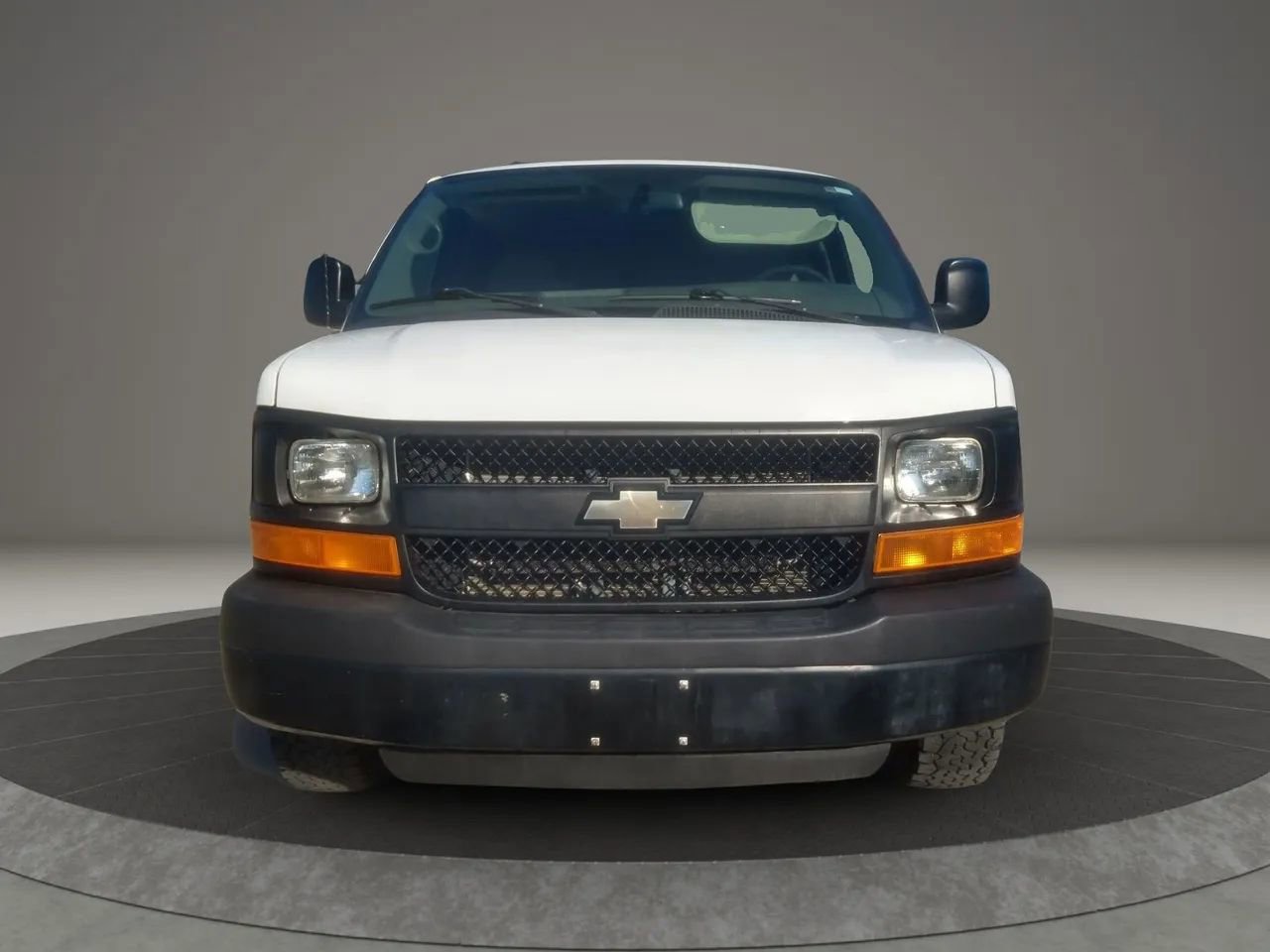 Used 2015 Chevrolet Express 2500 LS image 10