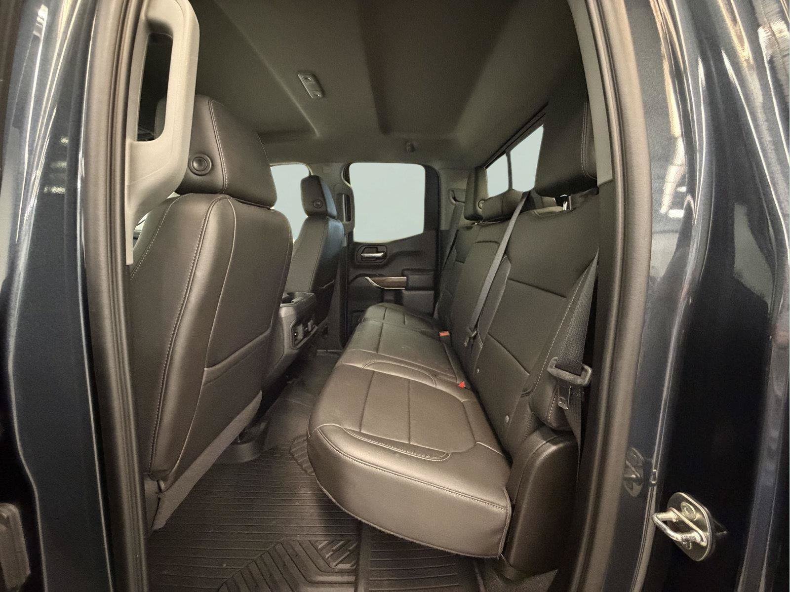 Used 2020 Chevrolet Silverado 1500 RST AWD/4WD image 25
