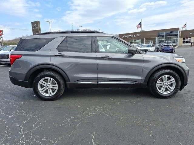 Used 2021 Ford Explorer XLT w/ Equipment Group 202A image 7