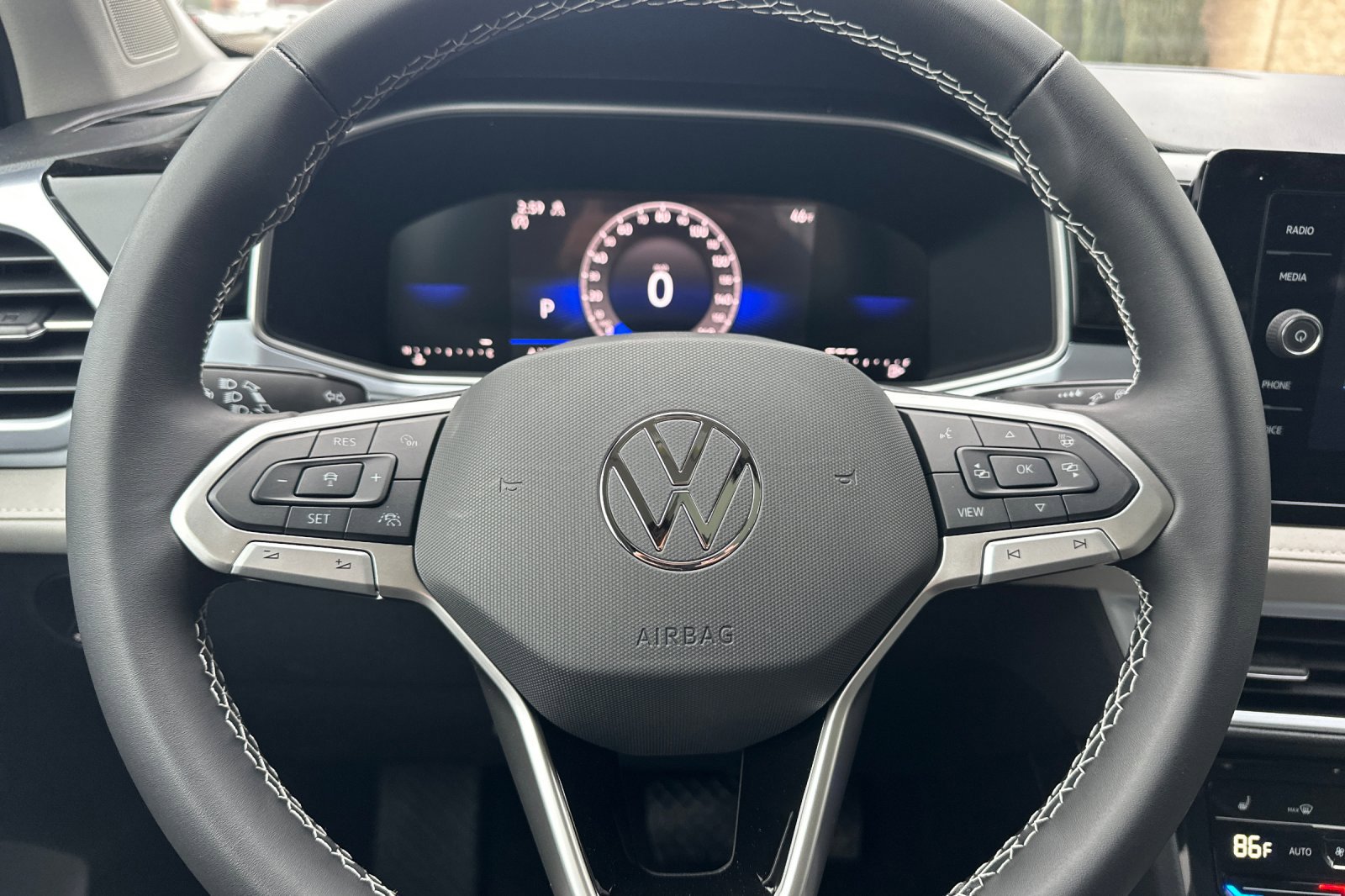 New 2026 Volkswagen Taos SE image 23