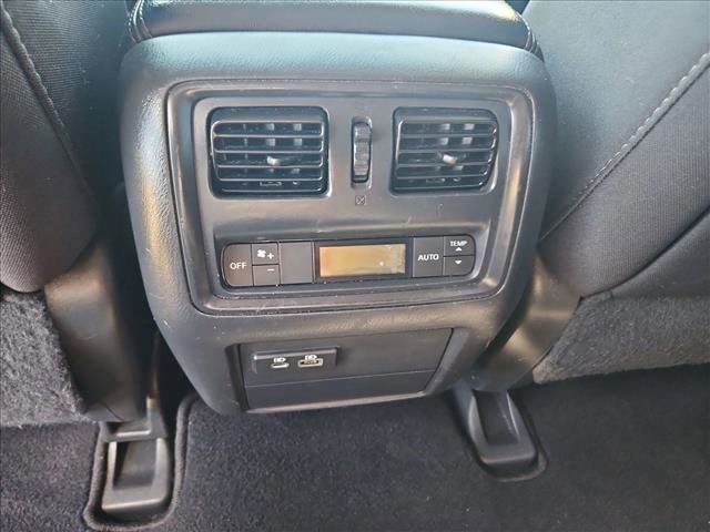 Used 2019 Nissan Pathfinder S image 13