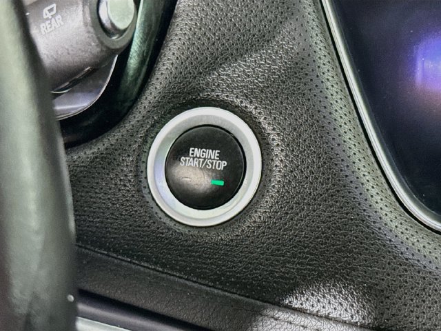 Used 2019 Cadillac XT5 Premium Luxury FWD image 18