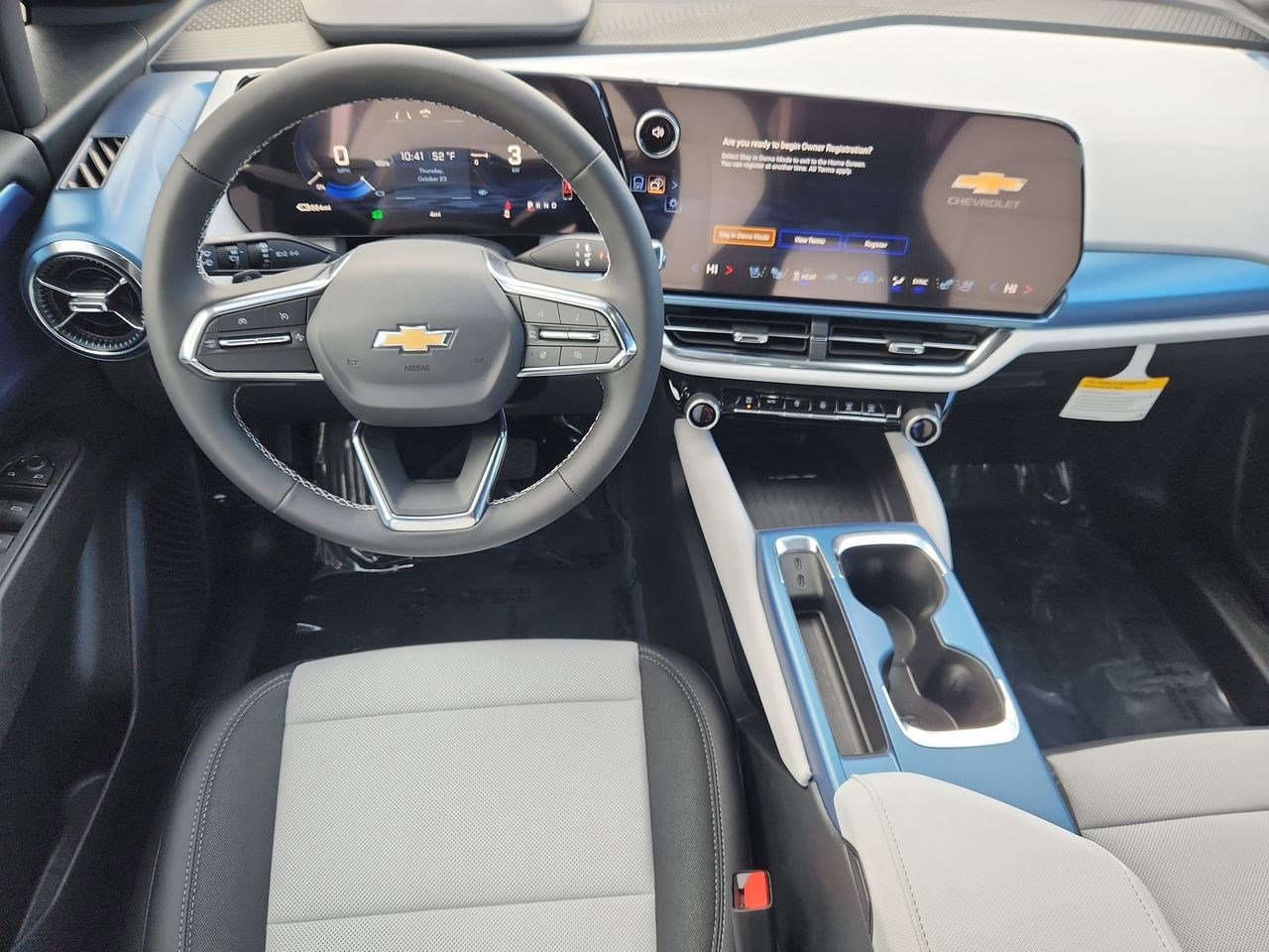 New 2026 Chevrolet Equinox EV LT image 25