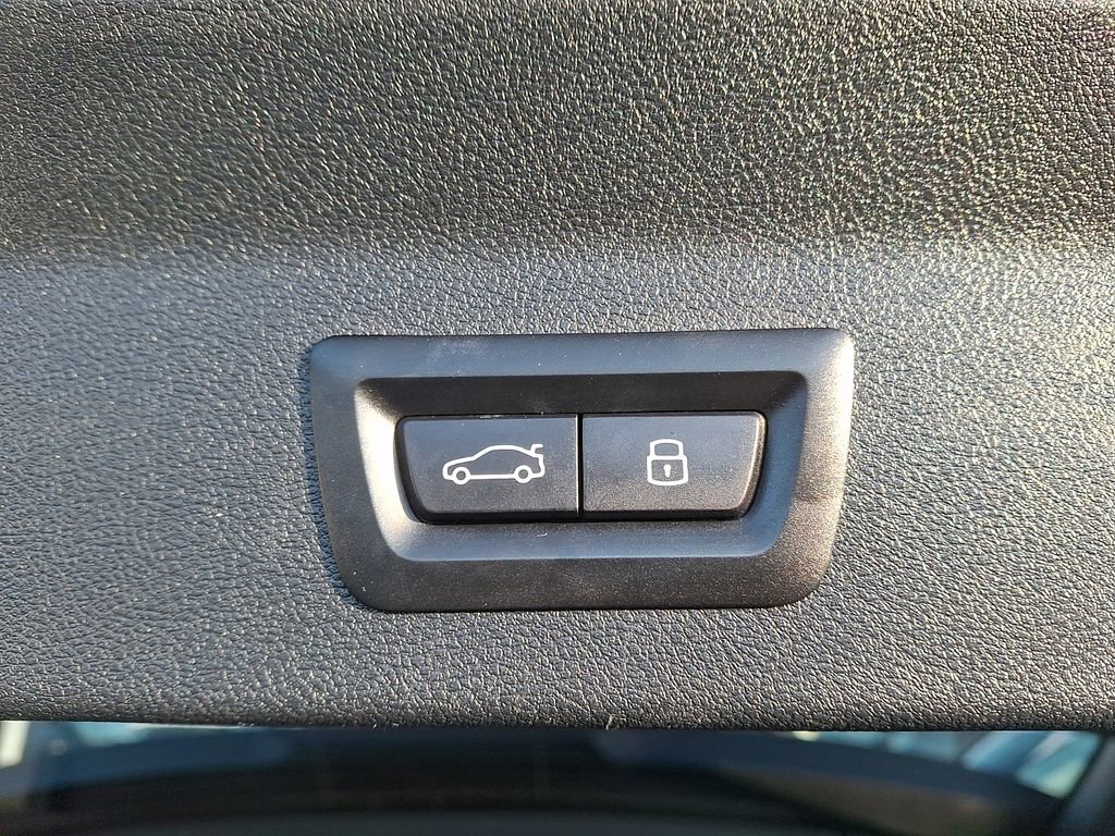 Certified 2024 BMW X3 M40i w/ Premium Package image 28