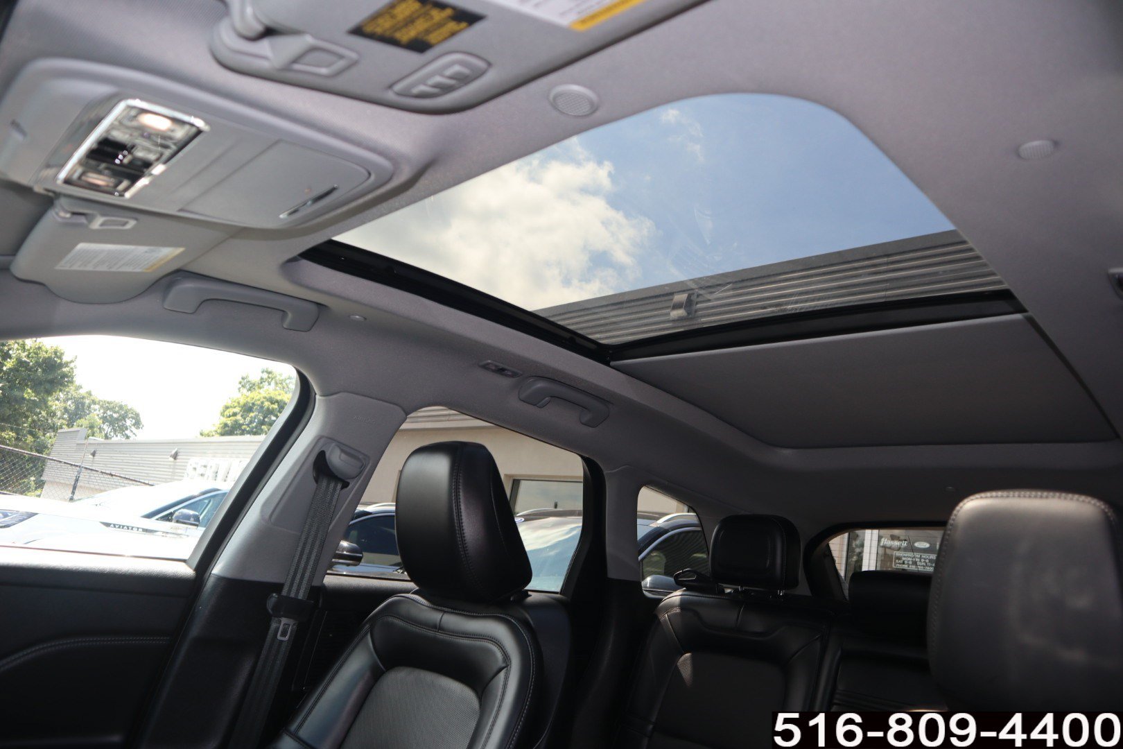 Used 2022 Lincoln Corsair AWD w/ Premium Package image 15