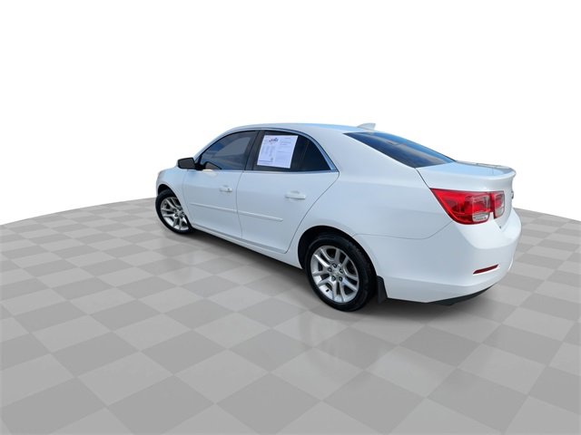 Used 2016 Chevrolet Malibu LT w/ Power Convenience Package image 6