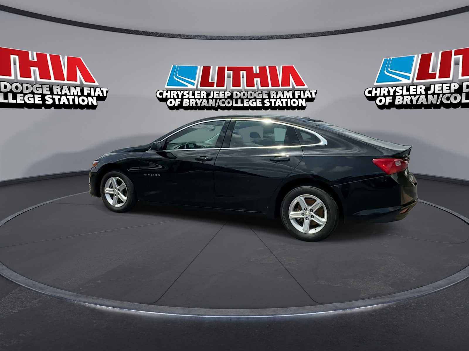 Used 2024 Chevrolet Malibu LT FWD image 5