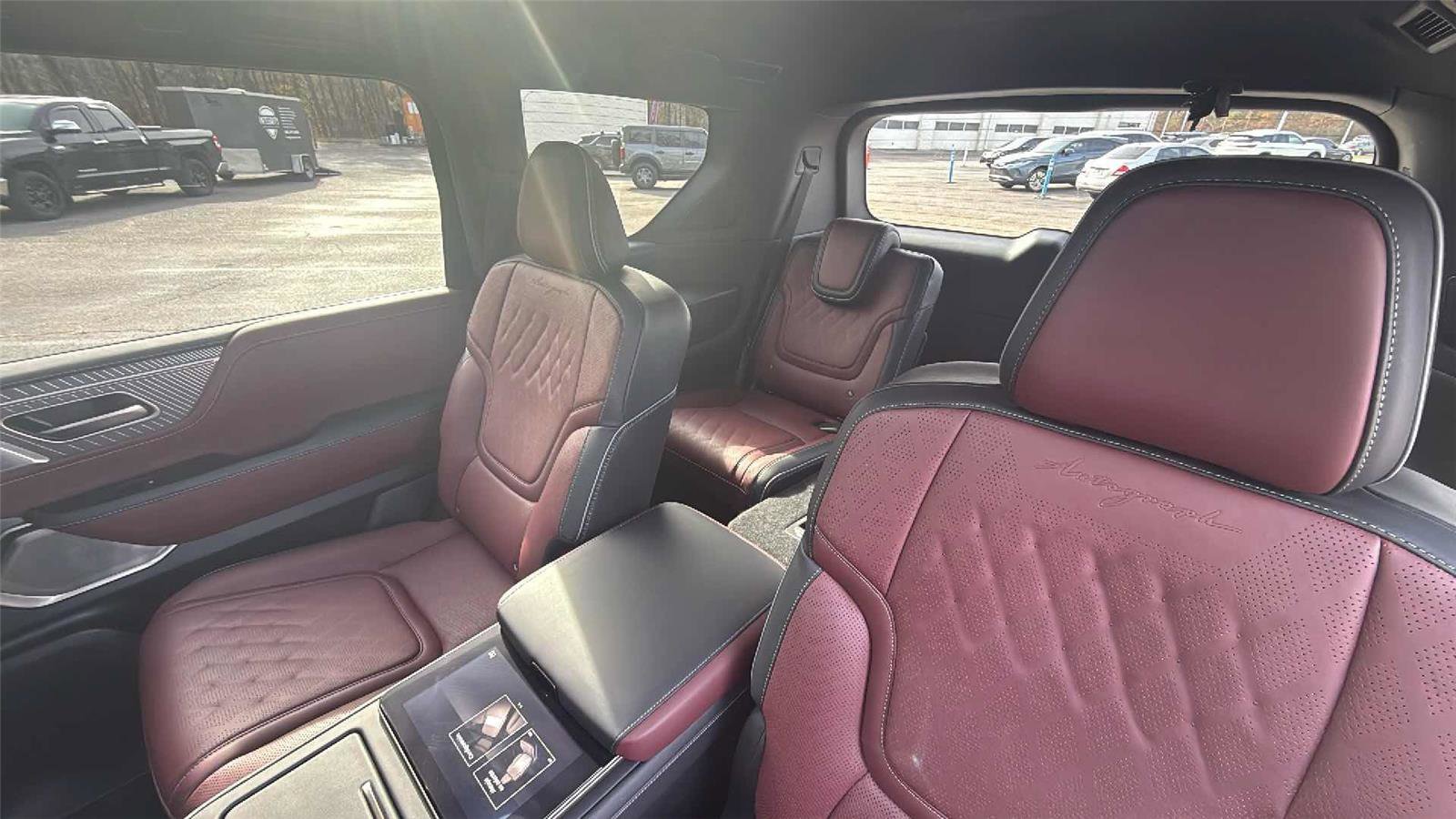 Certified 2025 INFINITI QX80 Autograph image 30