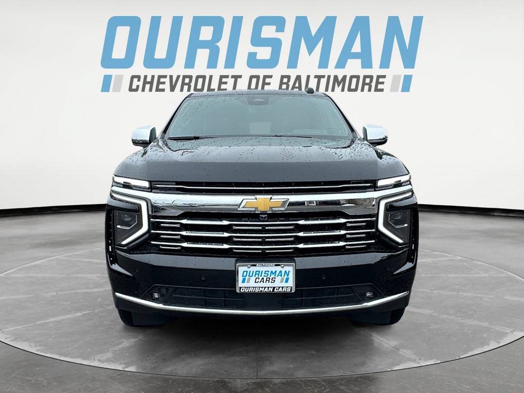 Used 2025 Chevrolet Suburban Premier AWD/4WD image 8
