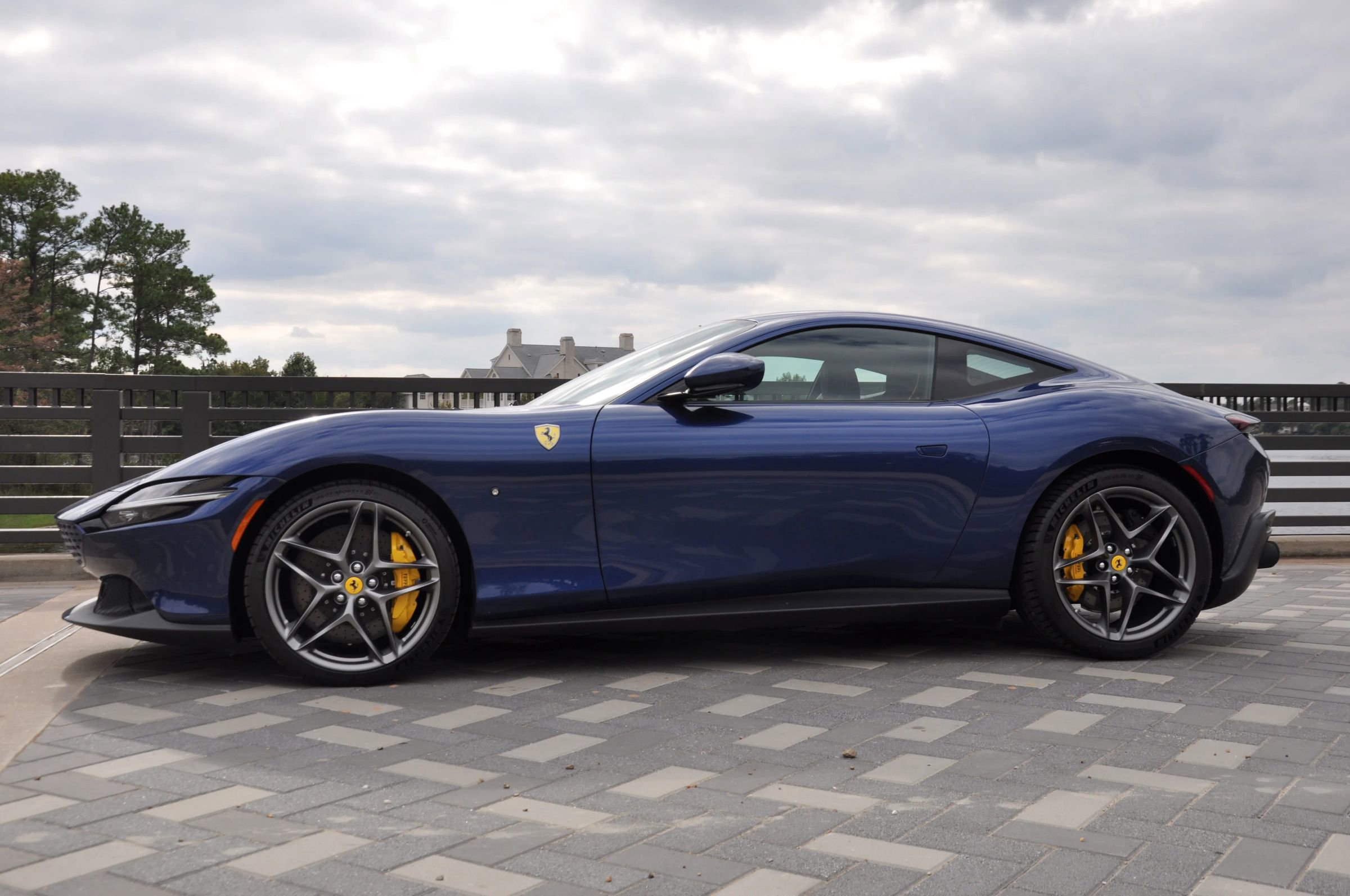 Used 2022 Ferrari Roma image 5