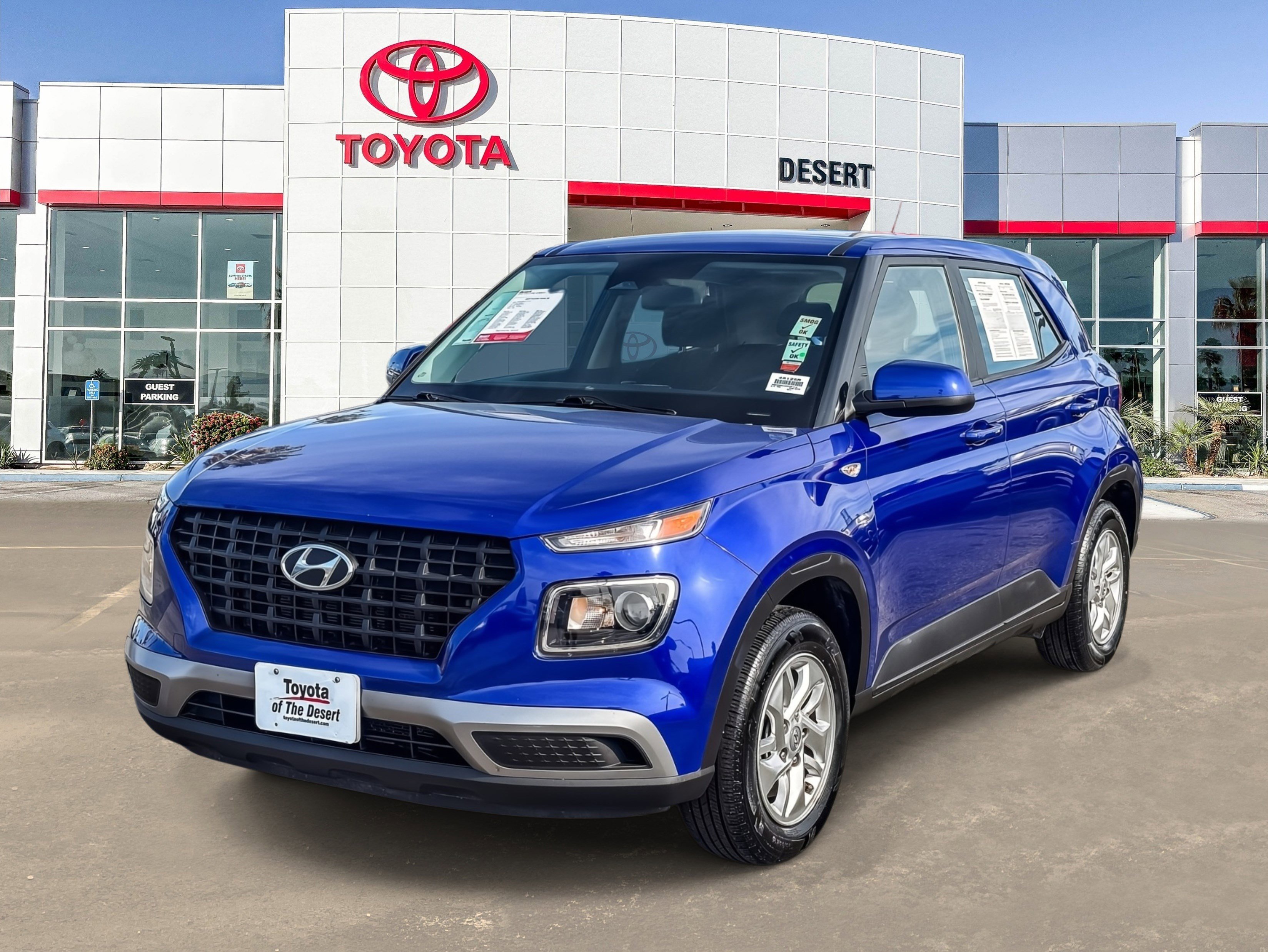 Used 2024 Hyundai Venue SE FWD image 3