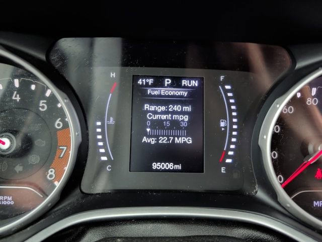 Used 2020 Jeep Compass Latitude image 22