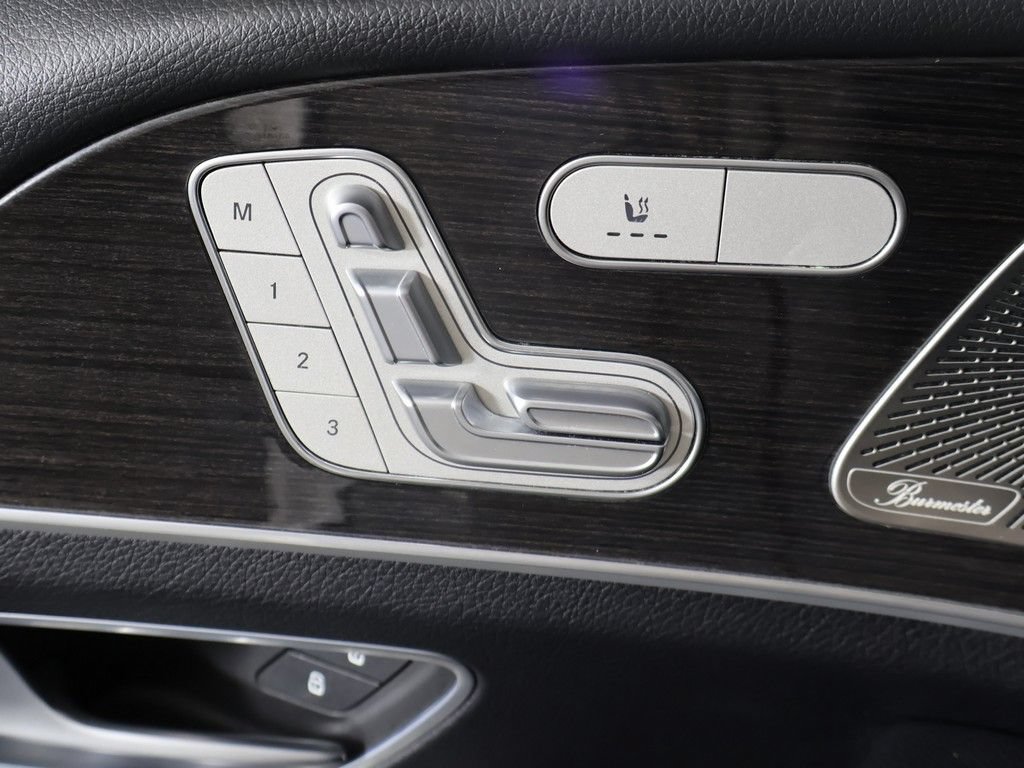 Used 2022 Mercedes-Benz GLE 450 4MATIC w/ AMG Line Exterior image 36