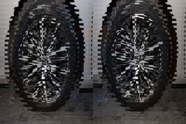 Used 2022 Lexus ES 350 w/ Premium Package image 38