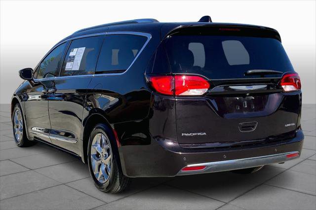 Certified 2019 Chrysler Pacifica Limited image 12