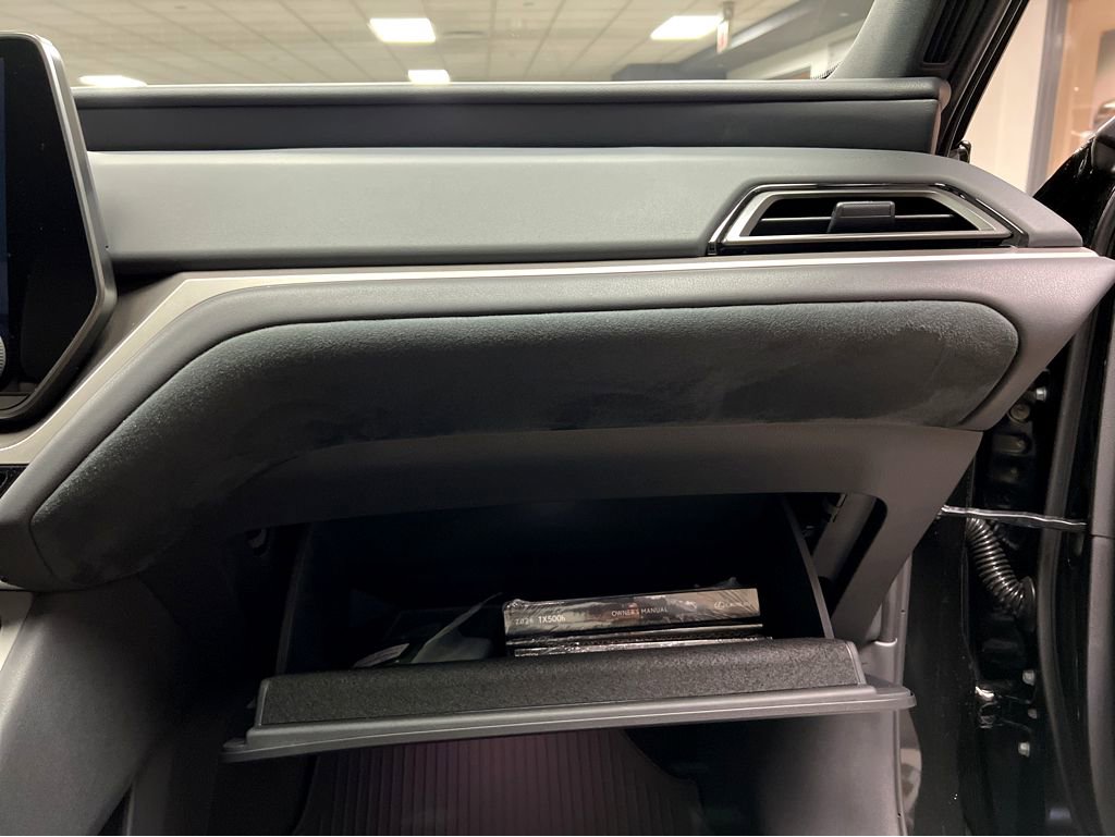 New 2026 Lexus TX 500h AWD image 33