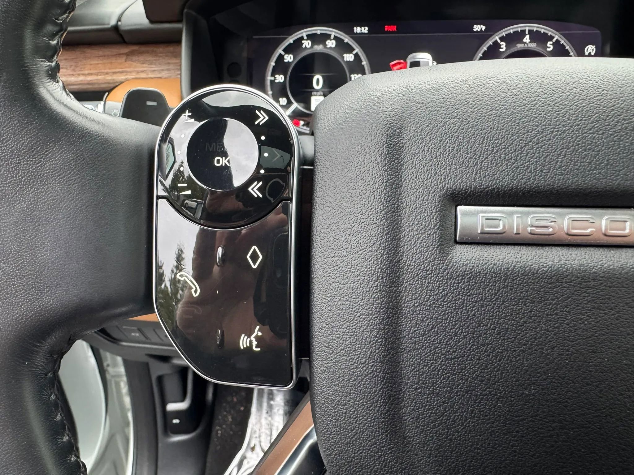Used 2019 Land Rover Discovery HSE Luxury AWD/4WD image 31