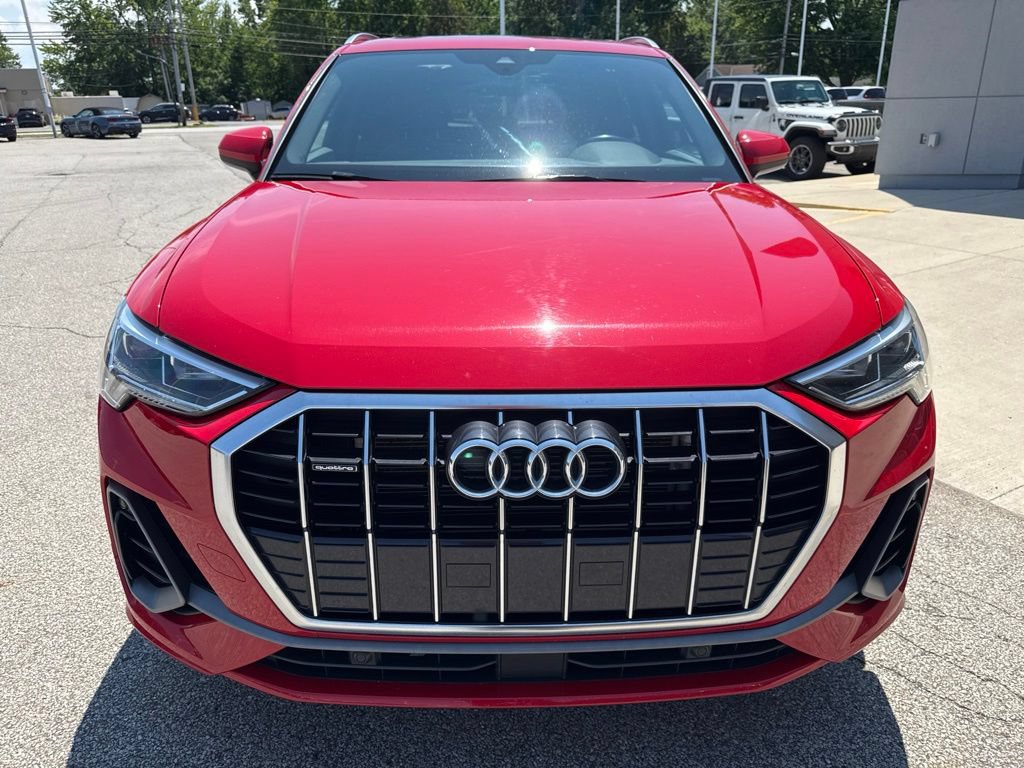 Used 2024 Audi Q3 2.0T Premium AWD/4WD image 11
