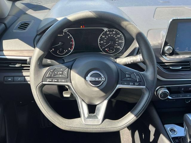 Used 2024 Nissan Altima 2.5 SV AWD/4WD image 14