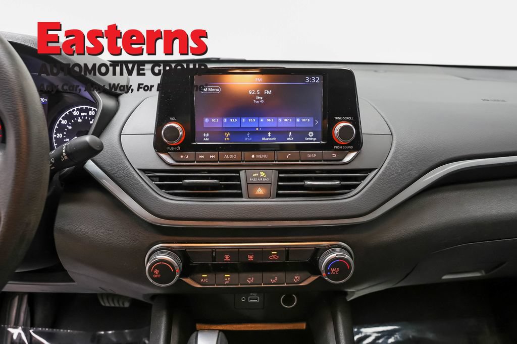 Used 2023 Nissan Altima 2.5 S FWD image 11
