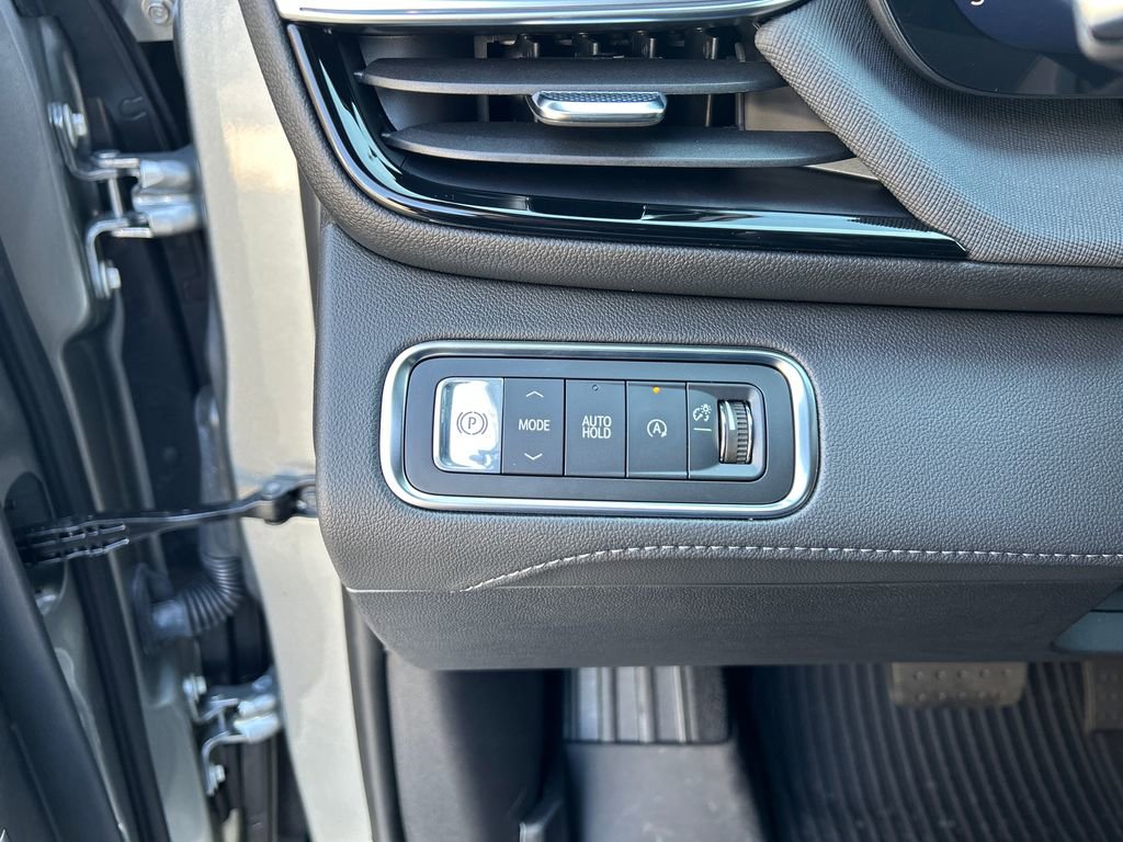 New 2026 Buick Enclave Sport Touring w/ LPO, Floor Liner Package image 19