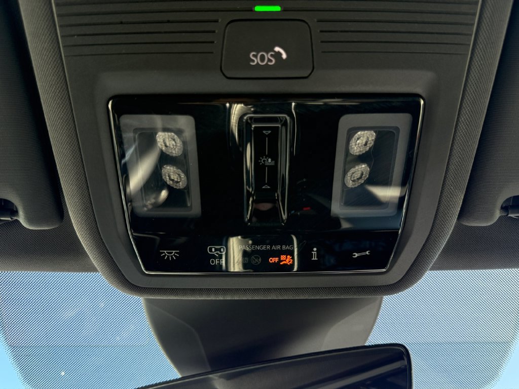 Used 2023 Volkswagen ID.4 Pro S AWD/4WD image 18