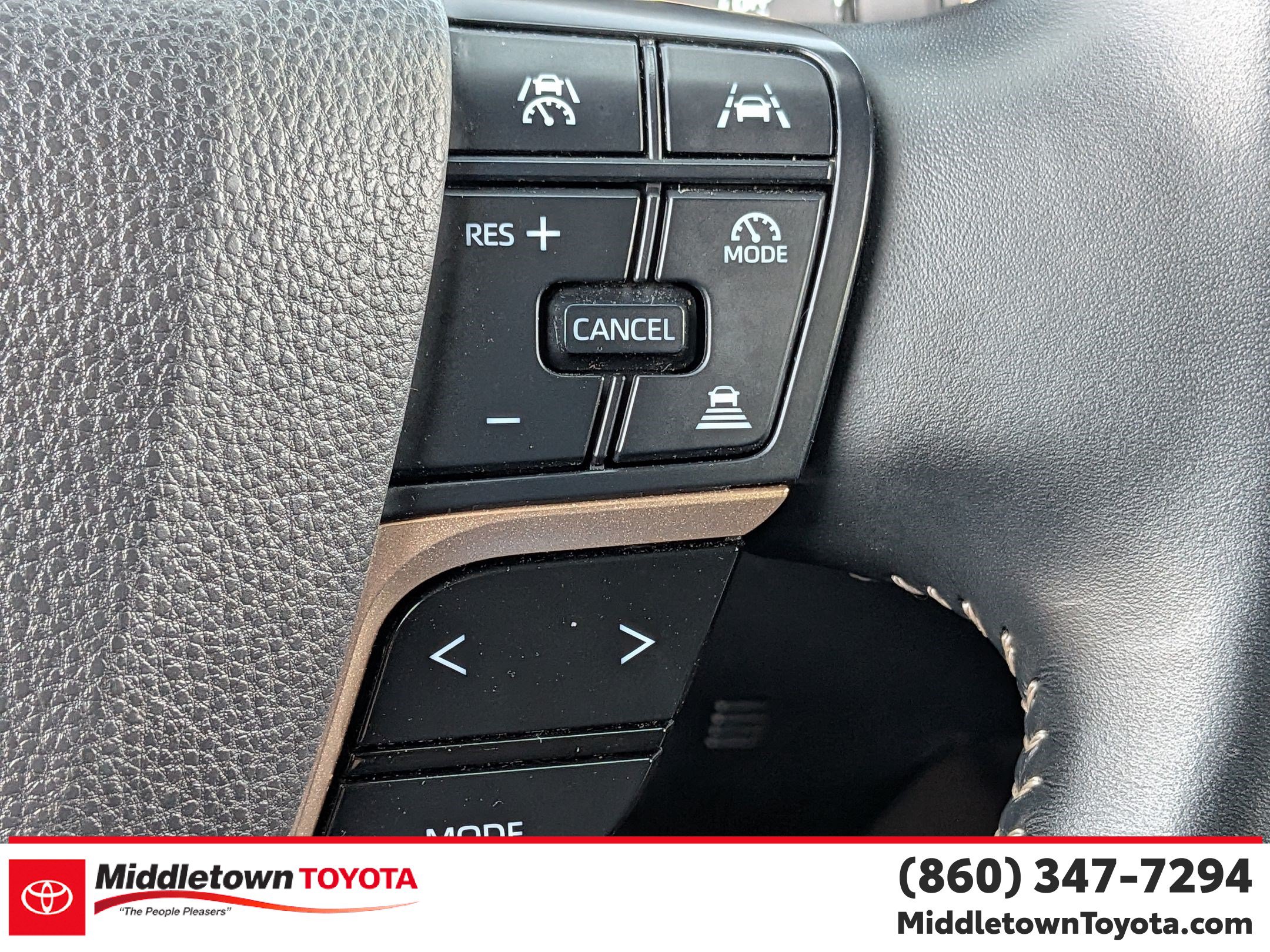 Certified 2025 Toyota Crown AWD/4WD image 19