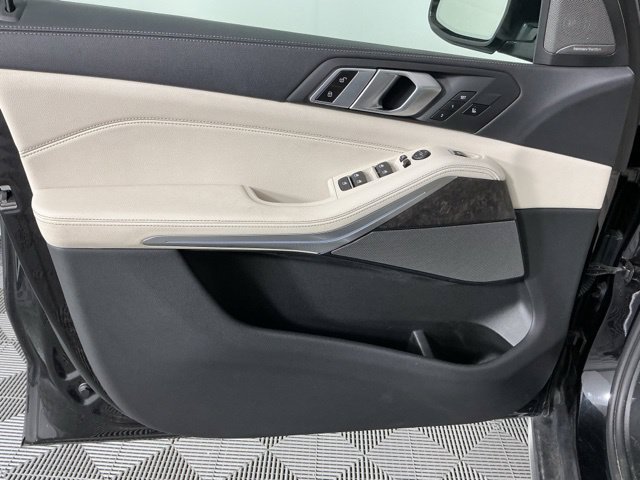Used 2020 BMW X5 xDrive40i w/ Premium Package AWD/4WD image 8