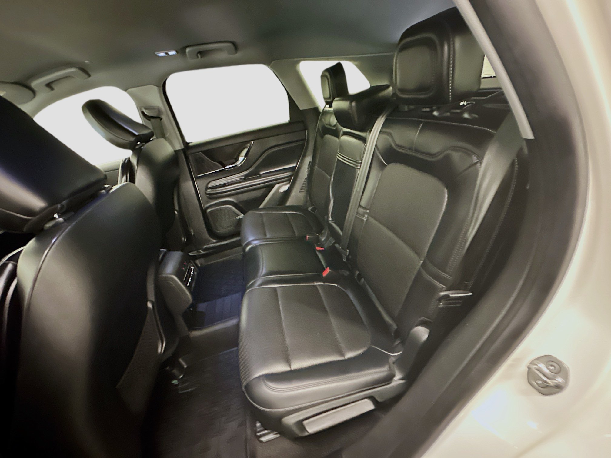 Used 2022 Lincoln Corsair AWD w/ Equipment Group 101A image 29