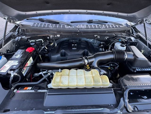 Used 2020 Lincoln Navigator L Reserve w/ Luxury Package AWD/4WD image 2