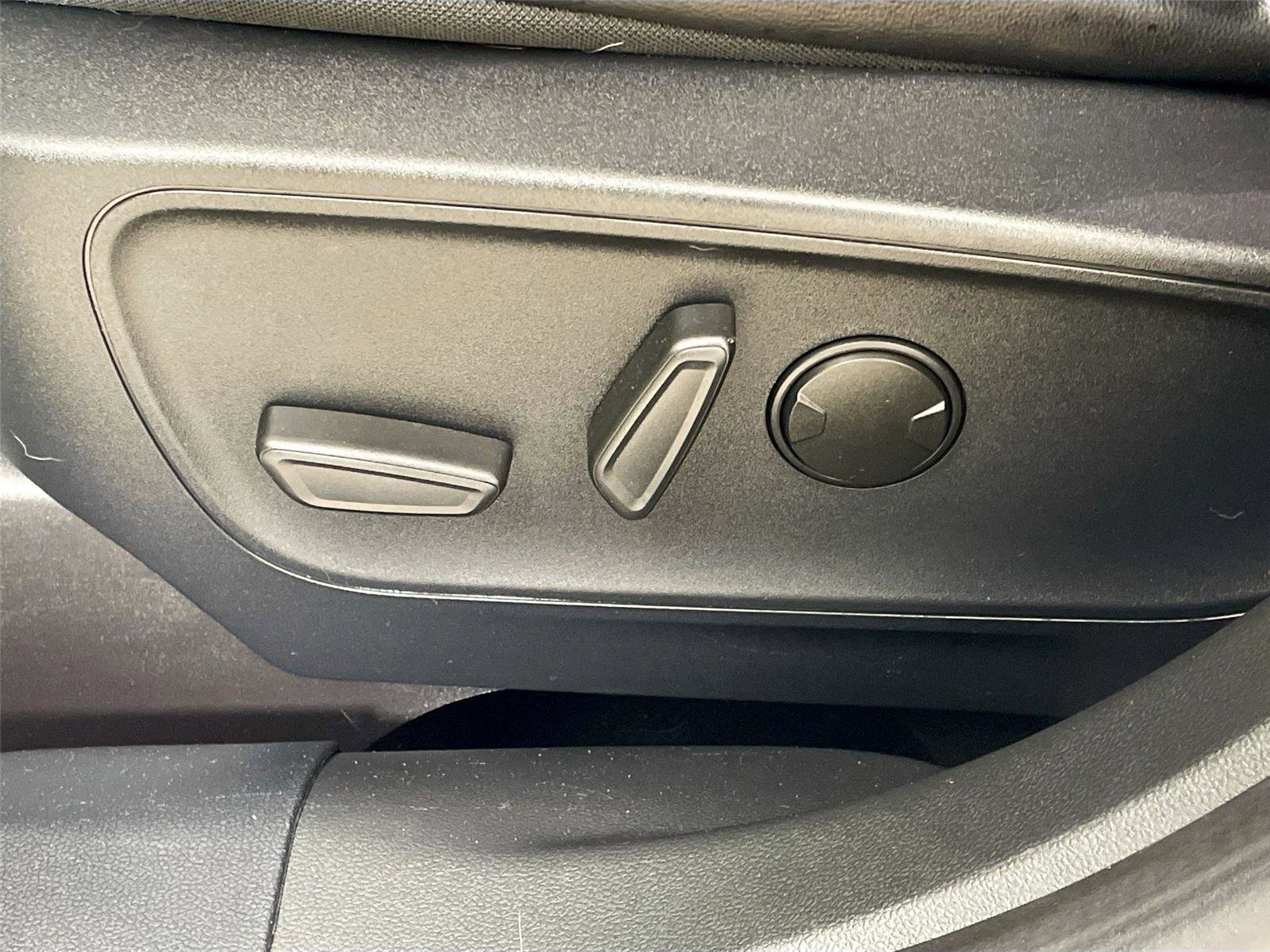 Used 2024 Ford Escape ST-Line Select w/ Tech Pack #1 image 22